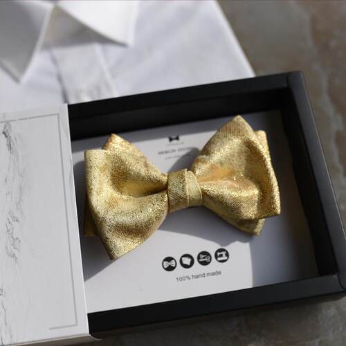 MERLIN2024AW红色领结