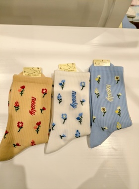 tutuanna 26年春季新款女士花朵木耳边蝴蝶结图案舒适螺纹女袜