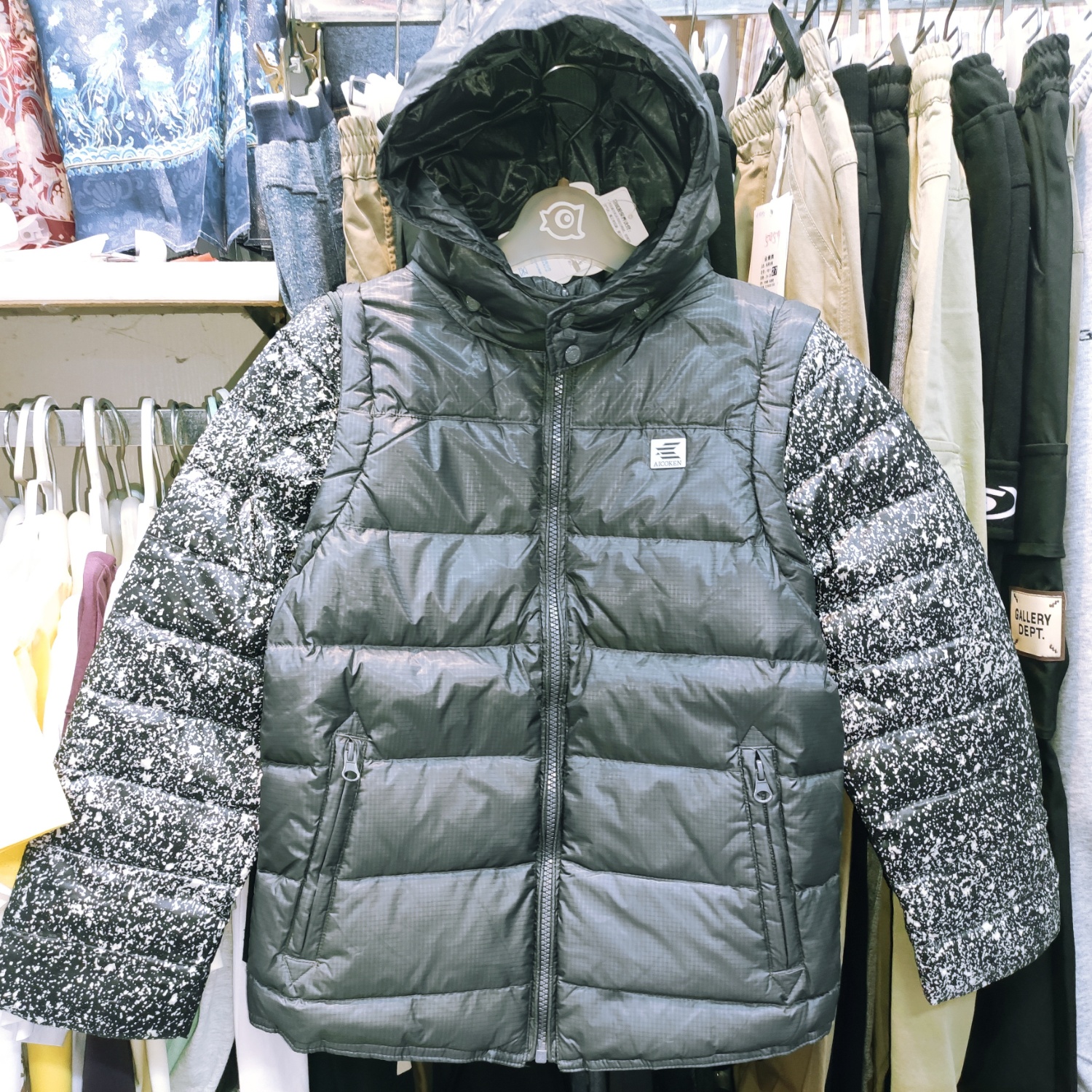 爱儿健拉链羽绒外套童装