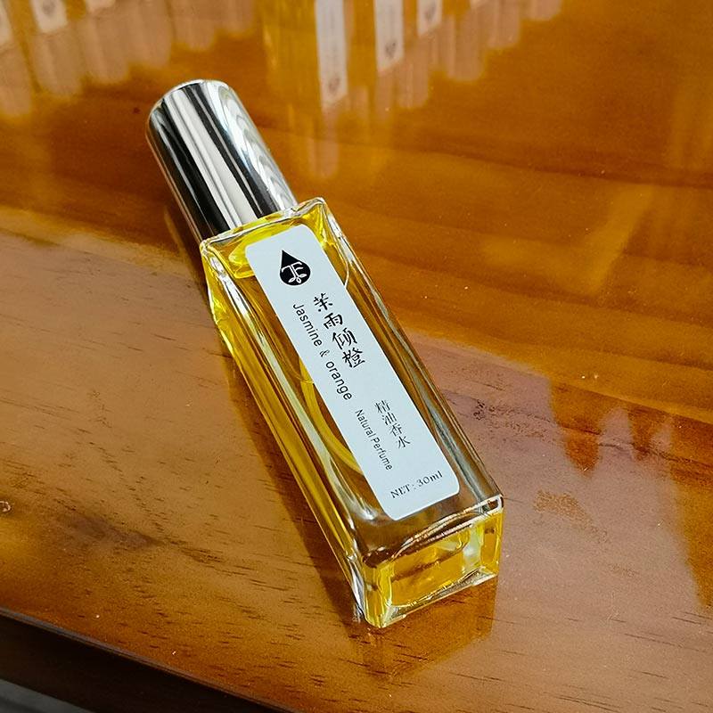  茉雨倾橙>香水 雨后茉莉带甜果的感觉 纯精油调配 古风小众香
