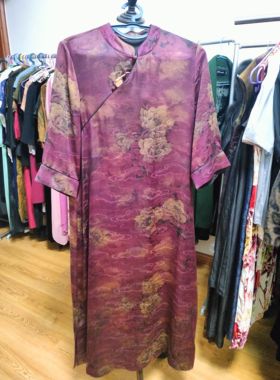 重缎皮子料紫色国风袍子M码建议80-100斤左右穿着