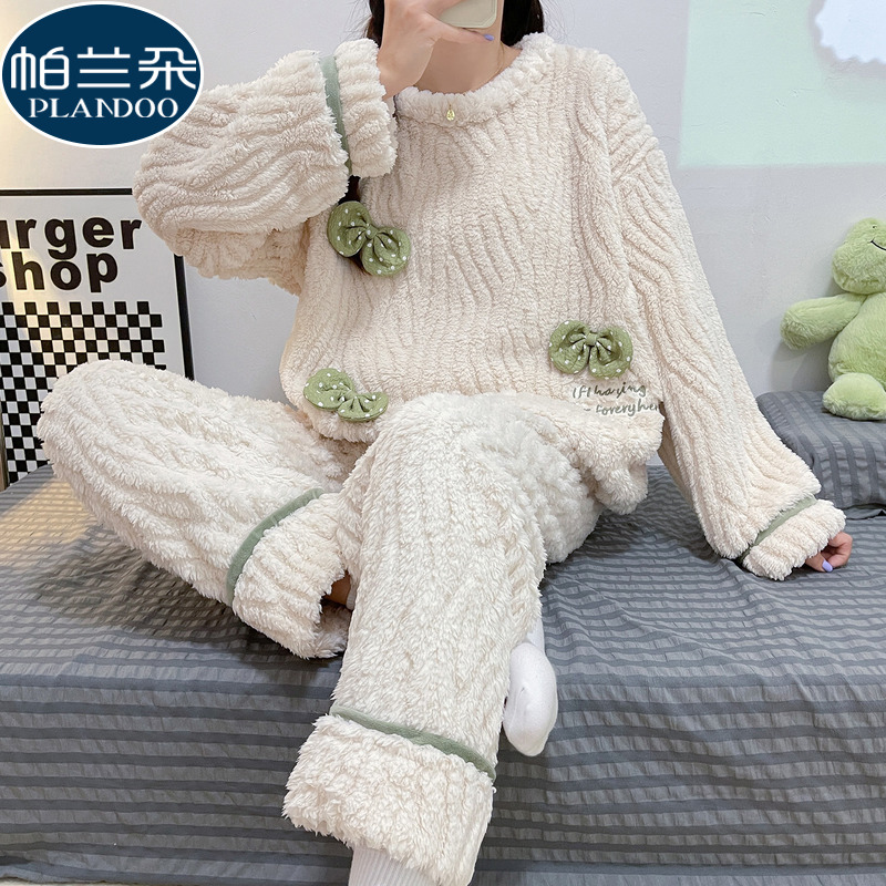 法兰绒睡衣女款秋冬季2025新款珊瑚绒保暖长袖圆领套头家居服套装