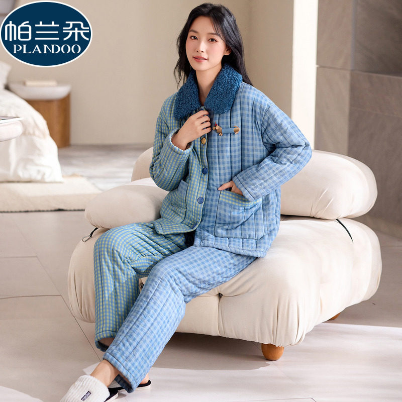 2025新款今年流行爆款睡衣女款冬季三层夹棉加厚珊瑚绒格子家居服