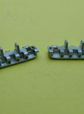 【创奇】35014SA 1/35 熊式 蟋蟀自行火炮金属履带 带销钉