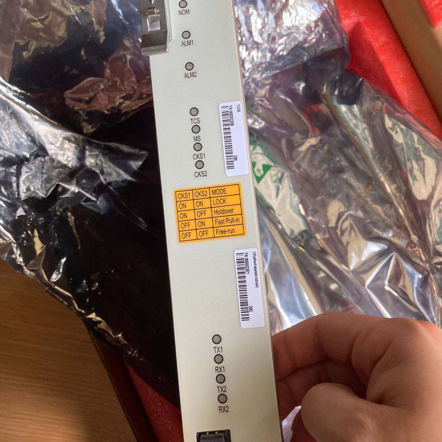 议价闲置中兴S385全新交叉板CSF128Z，年份21年