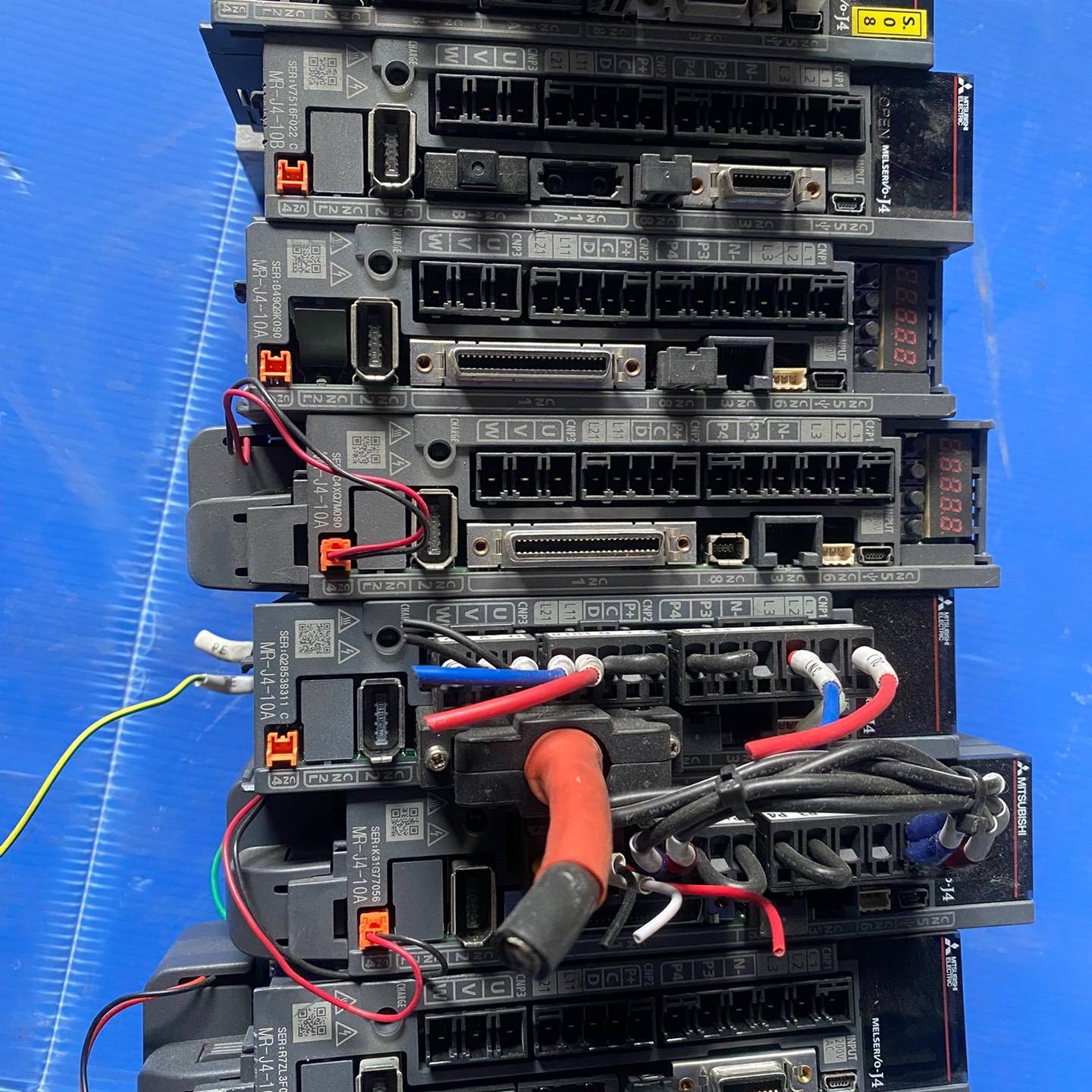 议价三菱驱动器MR-J4-10A,拆机功能包好成色如