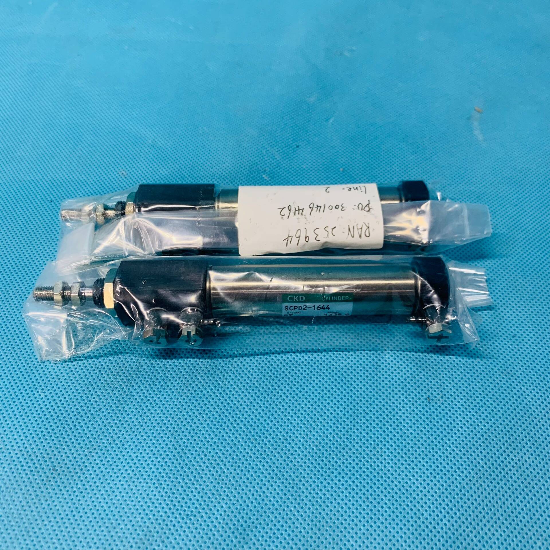 议价全新CKD气缸SCPD2-1644