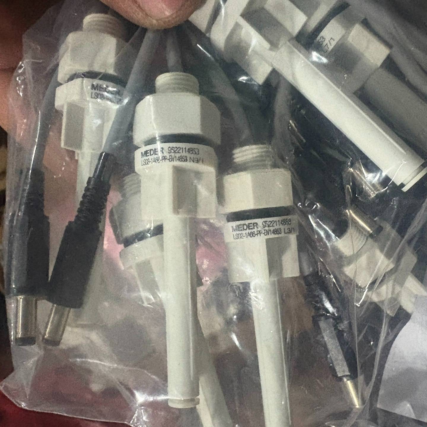 议价日本METROL美德龙传感器LS02-1A66-PP-BV1