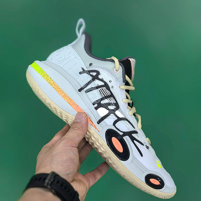 安踏突袭1代氮科技 男子 CUBAL联赛同款装备运动篮球鞋112421109