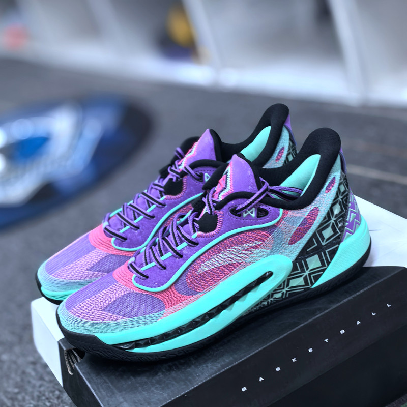 Anta安踏 狂潮6 Pro 飒露紫 时尚百搭 减震防滑耐曆 低帮 篮球鞋