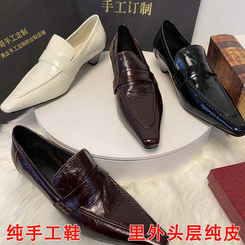 英伦复古真皮小方头粗跟女单鞋