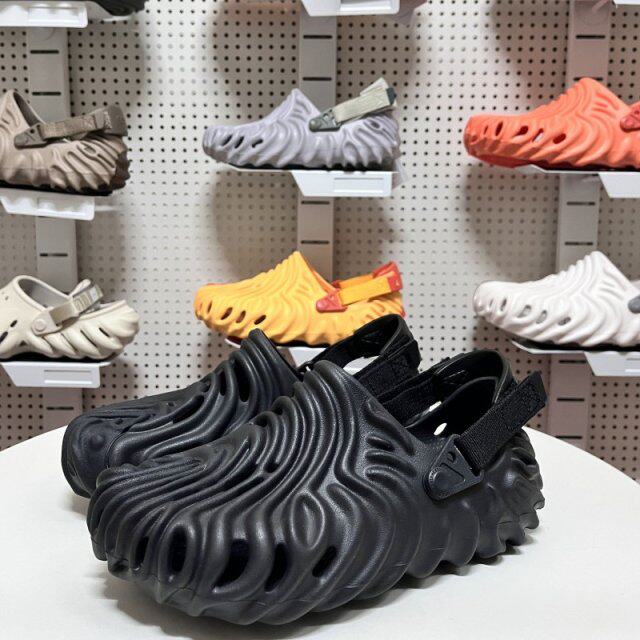 韩国代购crocs卡骆驰沙滩鞋男女鞋新款耐磨凉鞋洞洞鞋拖鞋207393