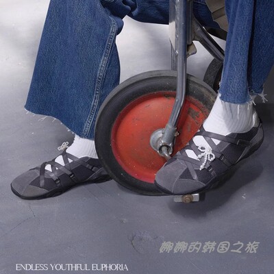 2024秋冬新款交叉绑带厚底单鞋