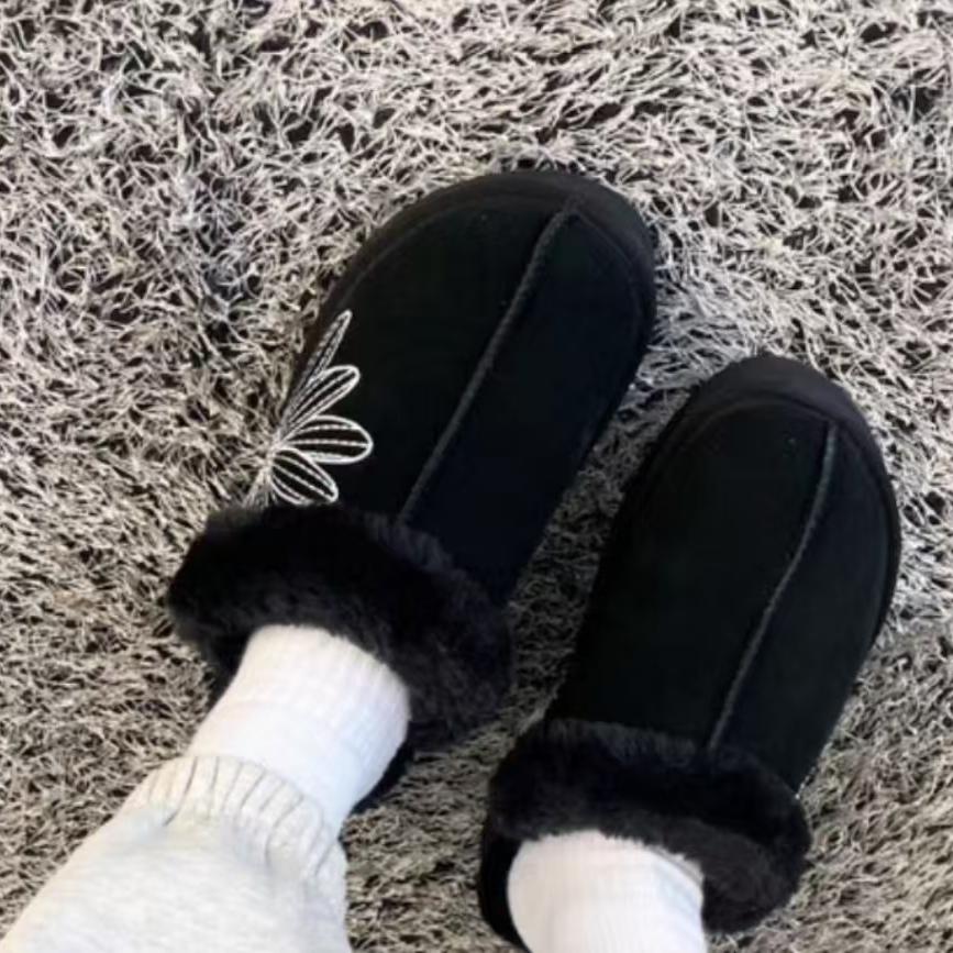 雏菊刺绣不对成毛拖鞋雪地靴