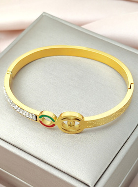 小香风镶钻潮牌气质感几何形钛钢手镯女时尚个性手镯厂家直销