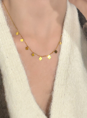 简约四叶草小花项链女轻奢小众设计高光泽钛钢百搭精致锁骨链