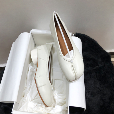 tabi分趾鞋女奶白色褶皱单鞋