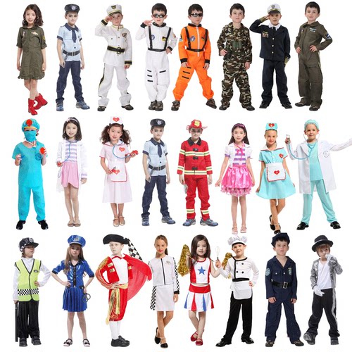 幼儿园表演万圣节男女儿童飞行员