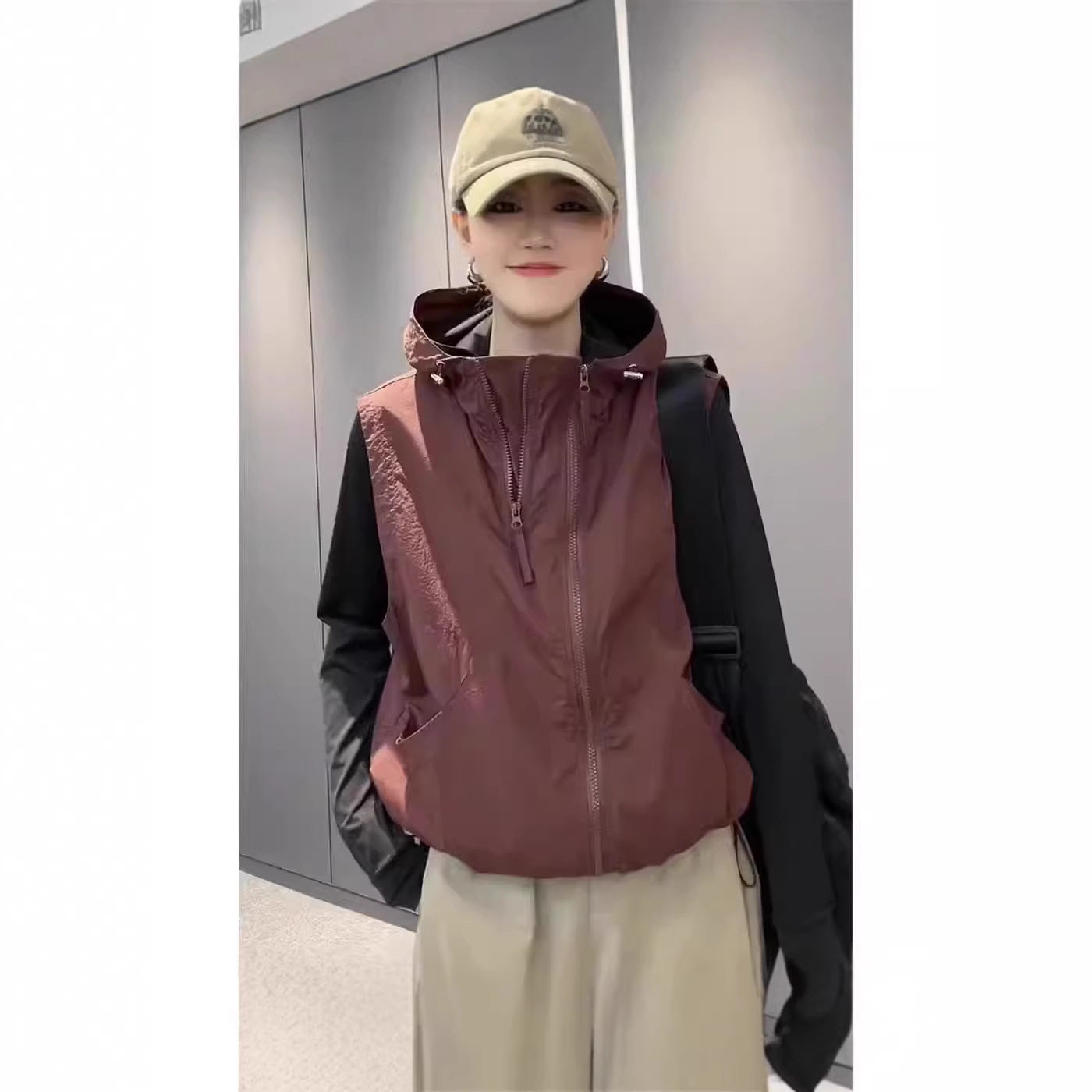 百搭宽松马甲女夏防晒衣外套休闲运动背心户外冲锋衣工装马夹薄款图片