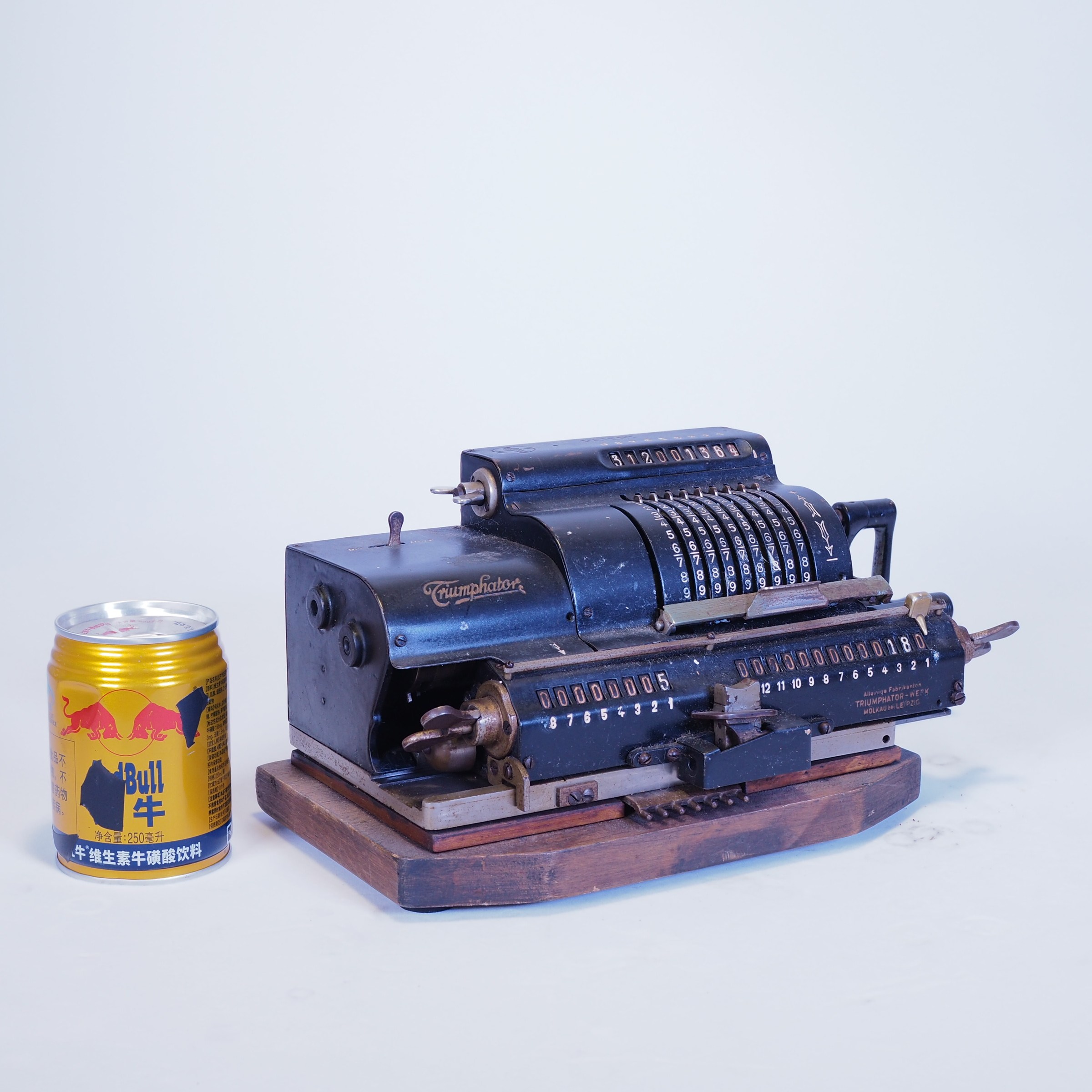 古董机械手摇计算器西洋算盘工业美学文旅馆藏摆件简单用老物件