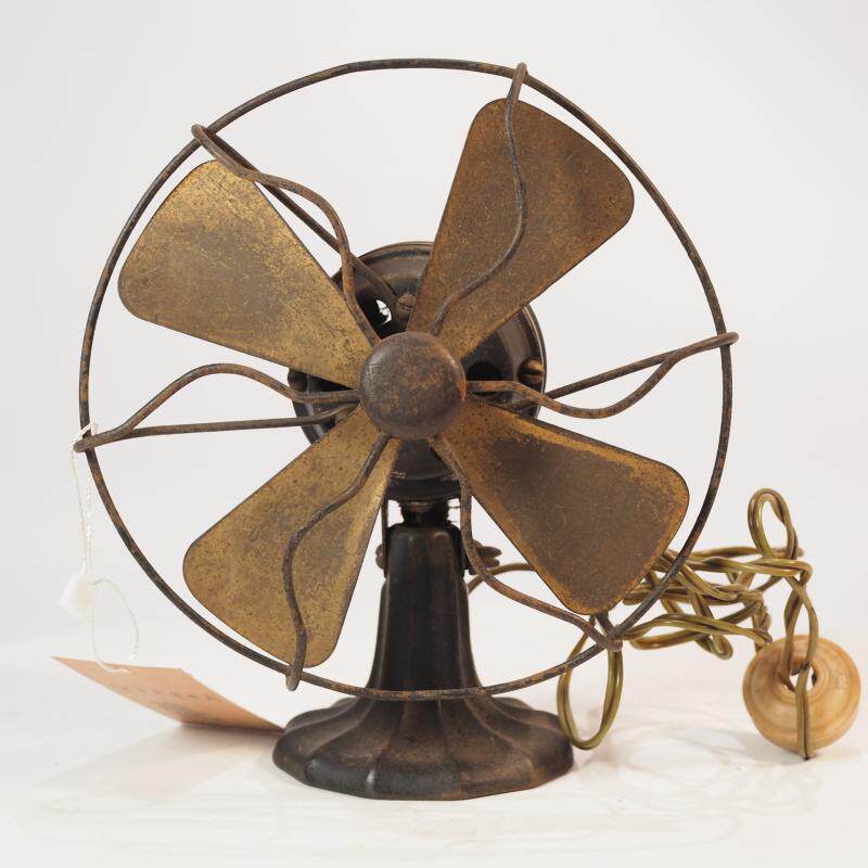 迷你微型西洋古董老电风扇台扇故障摆件怀旧馆藏民俗道具铁皮玩具