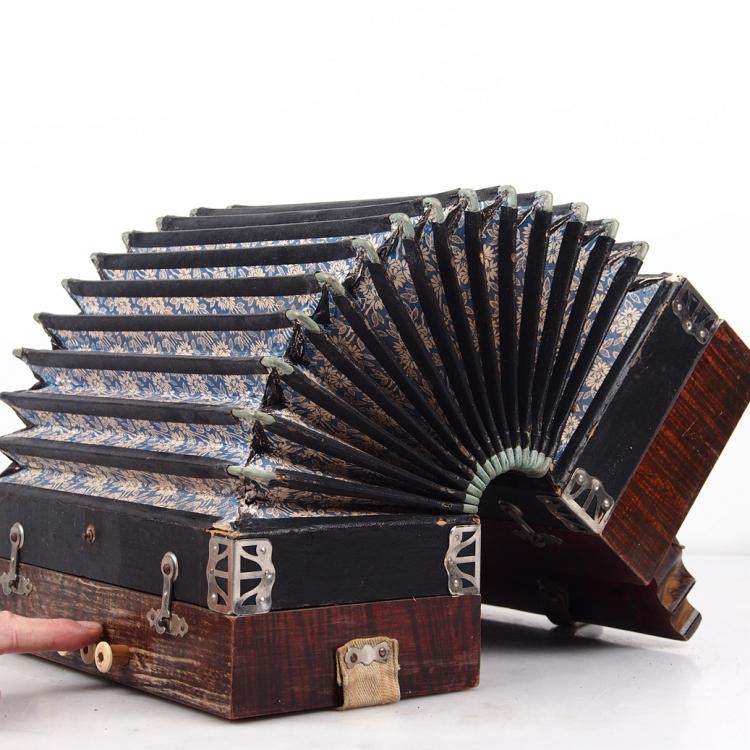 1900年西洋古董德国木制手风琴 稀有 收藏品 不工作 造型摆件