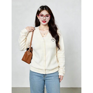 胖mm刺绣针织开衫 V领宽松慵懒感毛衣外套2025冬款 女 女装 大码