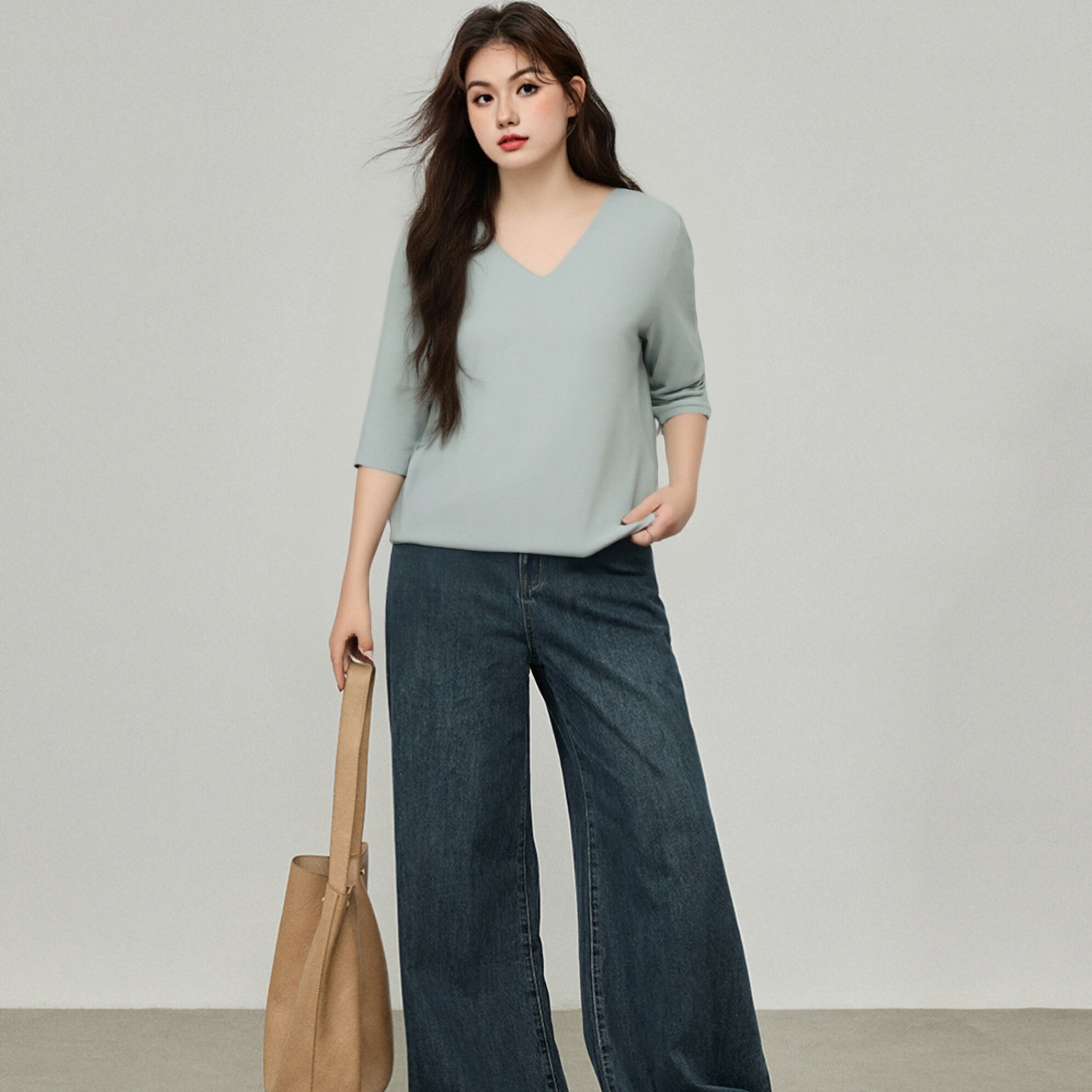 大码女装百搭基础纯色v领上衣2025秋季新款胖mm宽松短袖针织衫女