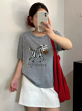 大码女装圆领休闲短袖t恤女2026春夏新款胖mm宽松刺绣针织衫23703