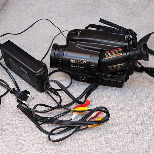 磁带摄像机复古学生记录家用