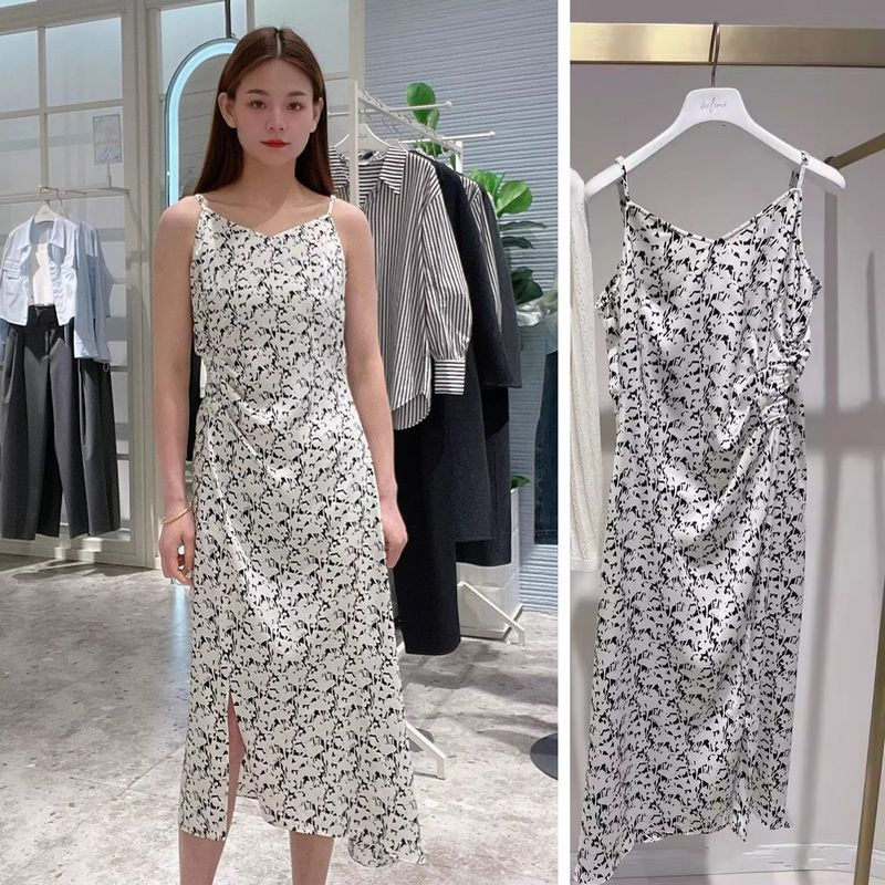 连衣裙 夏季女装新款时尚印花褶皱开叉设计高级感气质吊带裙 长裙
