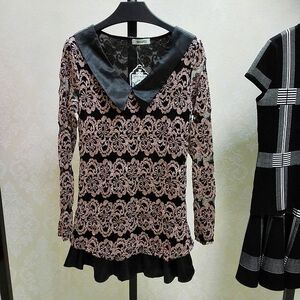 特价清仓T恤 春秋女装新品甜美蕾丝刺绣翻领长袖时尚妈妈装上衣