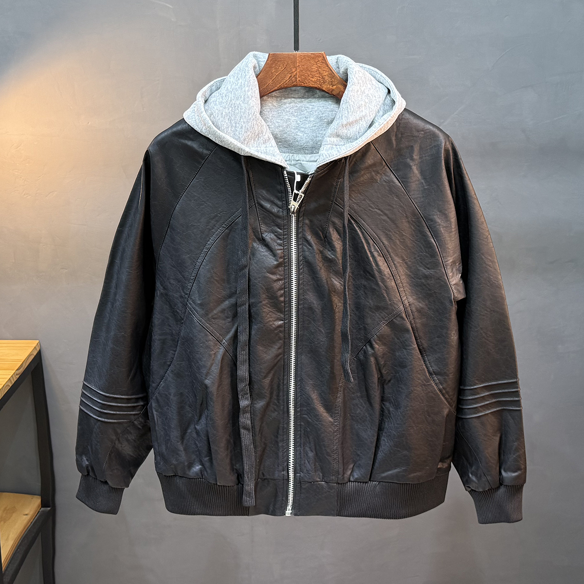 高品质PU皮连帽皮衣男2025秋冬季韩版机车假两件皮夹克外套潮牌