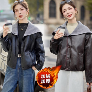 2025秋冬时髦减龄加厚休闲加绒PU皮衣针织大翻领拼接皮衣棉服外套