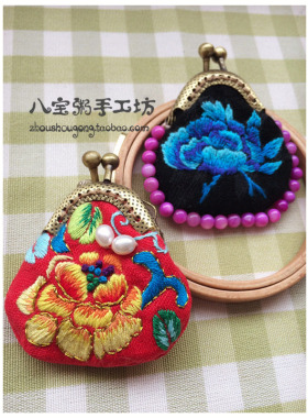 原创刺绣流苏饰品吊坠