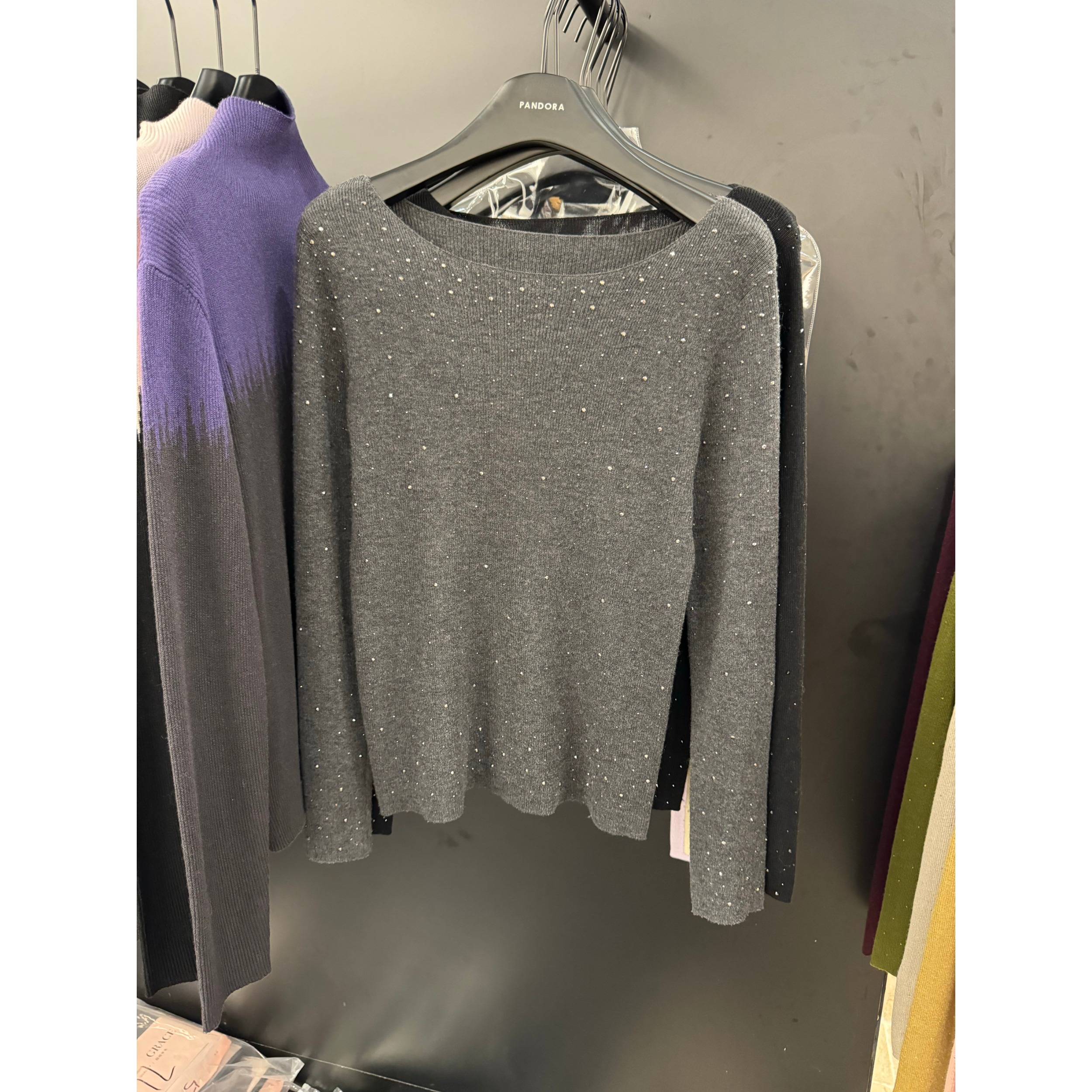 烫钻满天星高级感一字肩超细羊毛针织打底衫女秋冬洋气百搭长袖