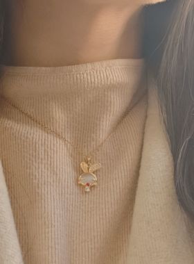 项链女爆款韩式设计轻奢小众锁骨链简约复古时尚镶砖兔子钛钢配饰