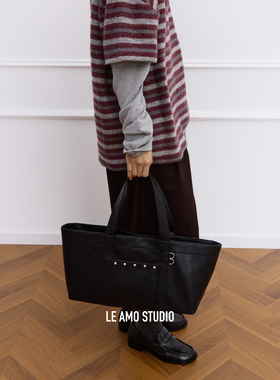 LE AMO｜原创 'Lei bag' 复古软皮机车朋克铆钉大容量通勤托特包