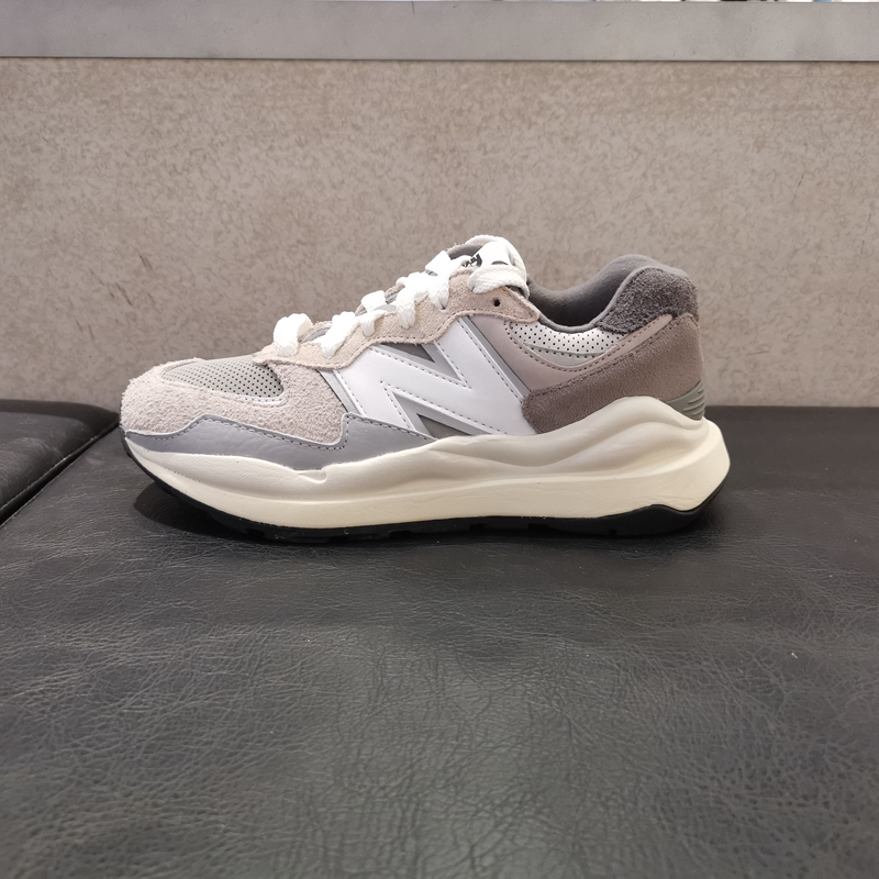 NEW BALACNE NB5740元祖灰鸳鸯翻毛男女休闲运动鞋老爹鞋M5740TA-封面