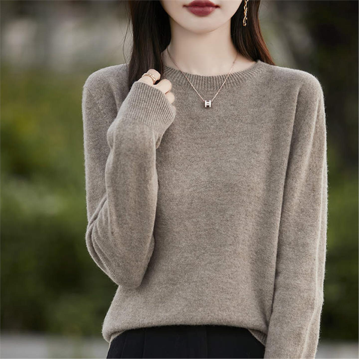 针织衫设计感毛衣新款女2025打底无缝法式一体长袖衫宽松圆领显瘦