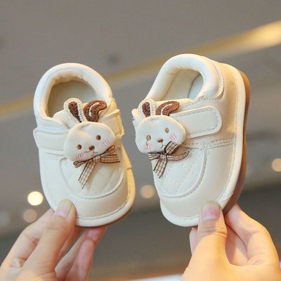 婴幼儿鞋子新款皮鞋宝宝小童卡通学步鞋春秋防滑公主鞋软底叫叫鞋