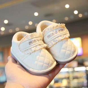 春秋款宝宝学步鞋婴幼儿童鞋透气软底防滑女童叫叫鞋公主皮面单鞋