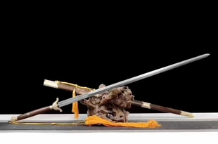 龙泉市双手剑长剑武术剑精品剑硬剑兵器练习晨练重剑太极剑未开刃