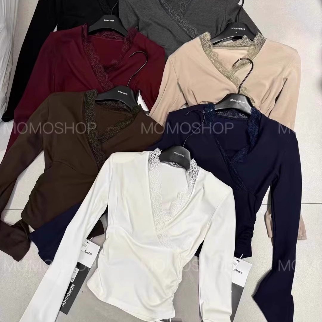 2025春季新款韩版纯欲显瘦拼接蕾丝设计感v领长袖正肩T恤打底衫女,女装/女士精品,T恤,淘宝优惠券,粉丝福利购,淘宝优惠卷