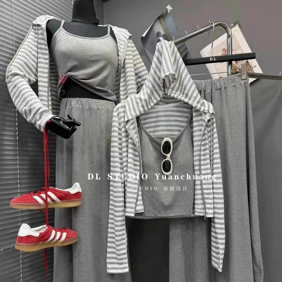 2025夏季百搭显瘦连帽设计感条纹防晒外套吊带背心长裙三件套套装