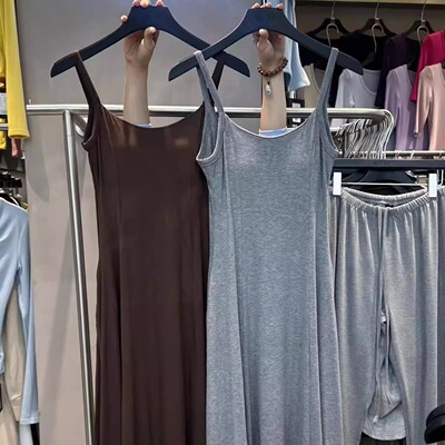 百搭高腰显瘦露锁骨吊带连衣裙女