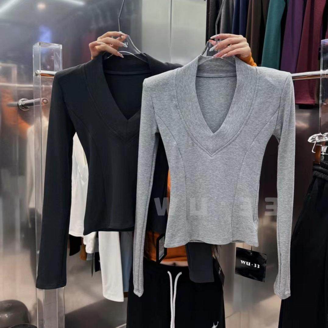 垫肩上衣设计感v领正肩T恤打底衫