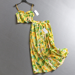 X966 压褶吊带可配一整套穿搭半身裙女两件套装 印花显瘦修身 超短款