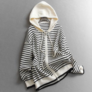 长袖 新款 女毛衣B512 外套2025秋季 撞色条纹宽松慵懒风拉链针织开衫