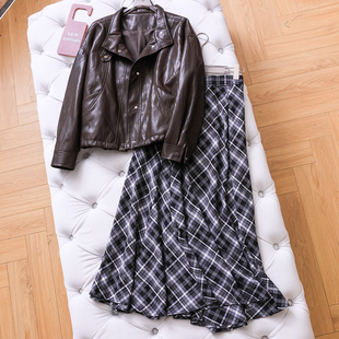 咖色宽松显瘦气质减龄长袖 W405 皮衣外套一整套穿搭半身裙女套装